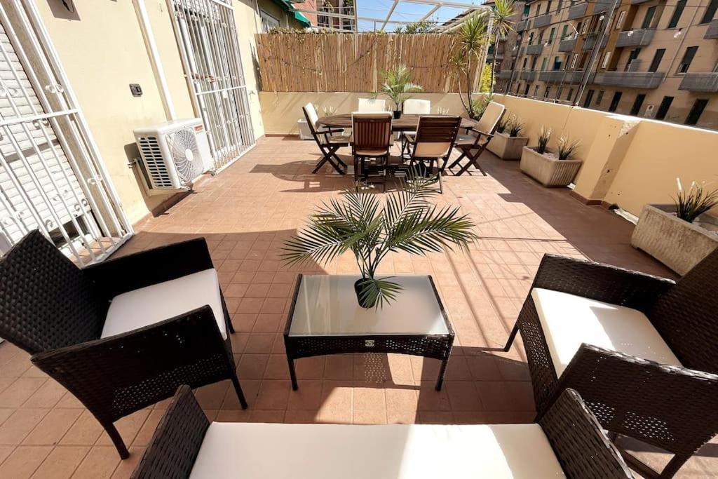 Апартаменти Amazing Flat With Terrace Мілан Екстер'єр фото